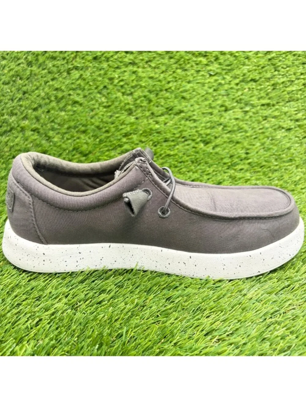Volcom Chill Womens Size 9D Dark Gray White Composite Toe Safety Work Shoes